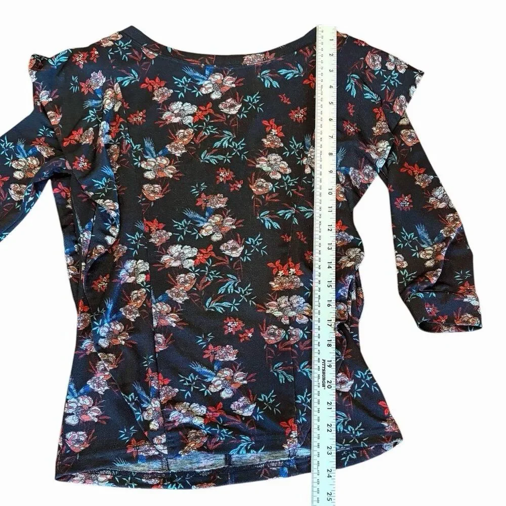 Free People XS Black Floral 3/4 Sleeve Keyhole Back Relaxed Boho Top